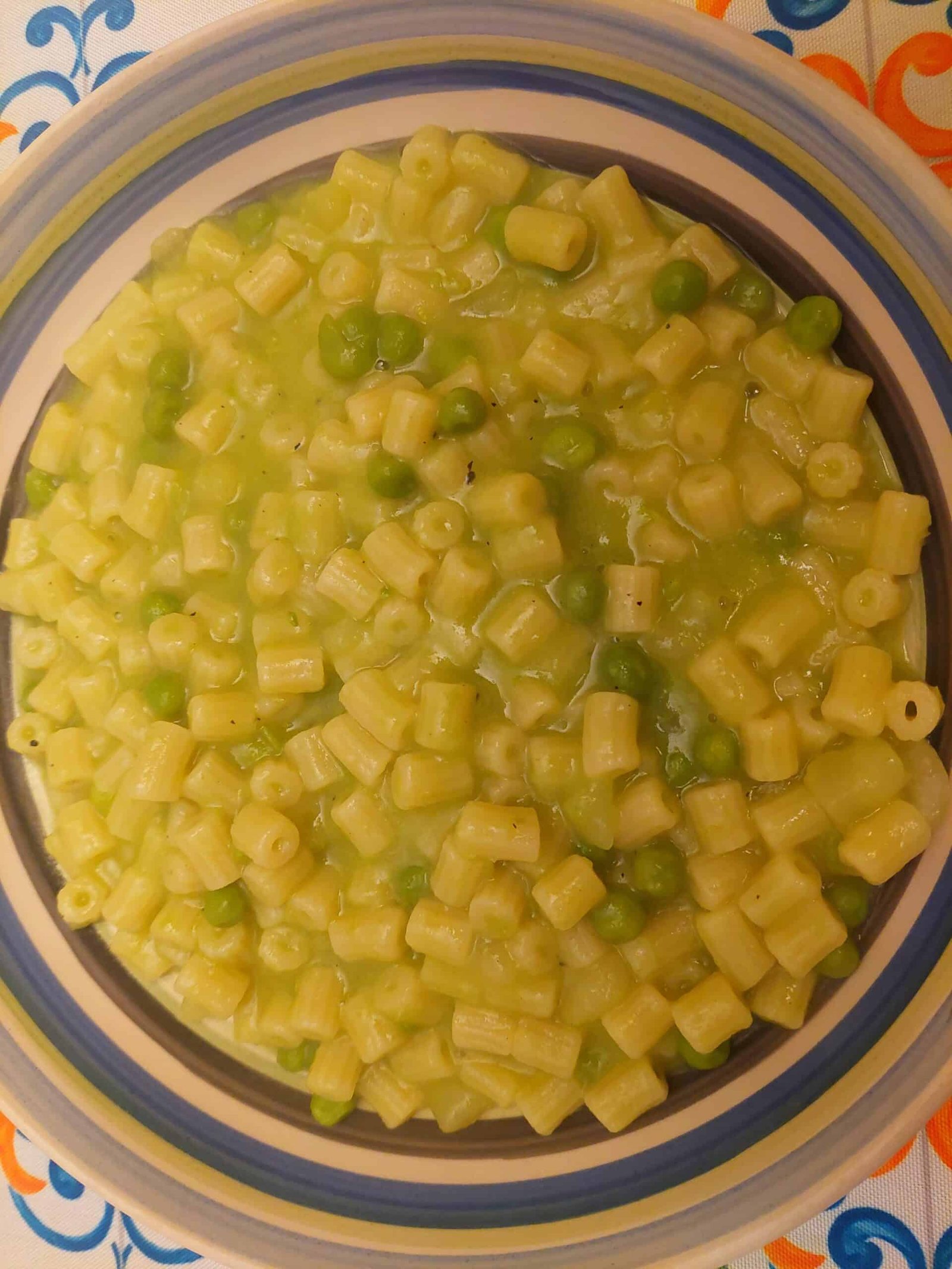 Pasta e piselli cremosa